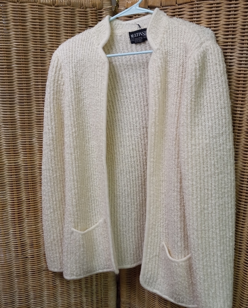 Matisse Cardigan Sweater Beige Ivory Pockets Size 40/M